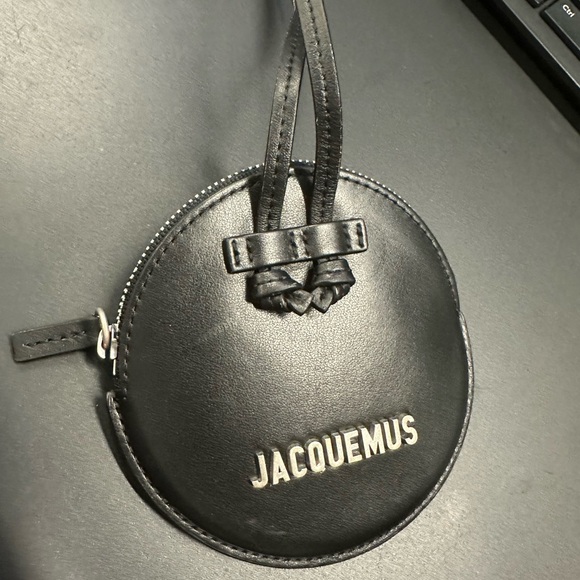 Jacquemus LE PITCHOU Black Leather Coin purse - Picture 1 of 5
